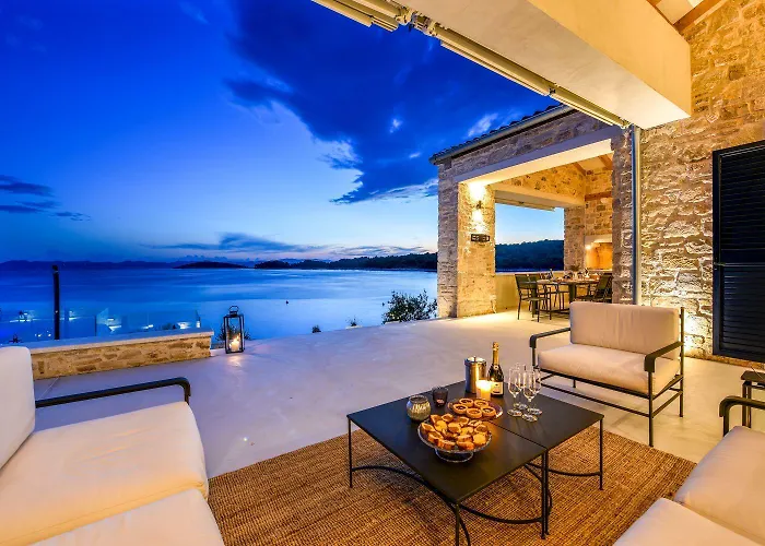 Villa Akira *